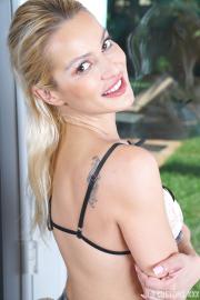 StripTease Pussy Spreads!  Gallery - Photo 12