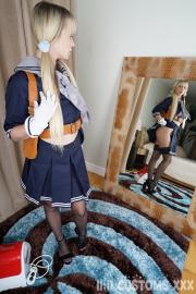 Lily Bell - Sucker Punch  Gallery - Photo 11