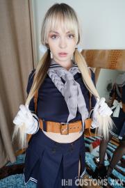 Lily Bell - Sucker Punch  Gallery - Photo 8