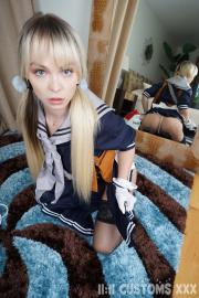 Lily Bell - Sucker Punch  Gallery - Photo 18